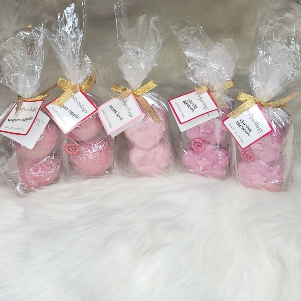 Bodycology Valentine's Day Bath Bombs Gift Set of 5 packs